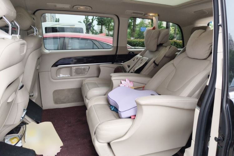 Used Mercedes-Benz V-Class 2018 V 260 Prestige Edition China VI Left Rear Seat