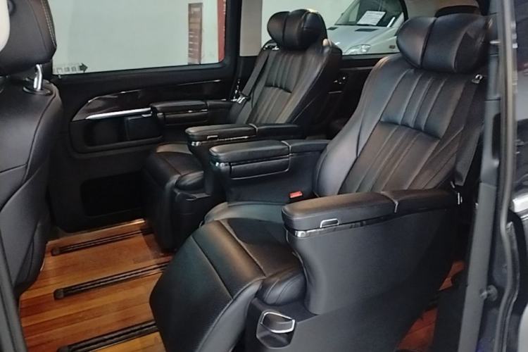 Used Mercedes-Benz V-Class 2018 V 260 L Prestige Extended Version China V Left Rear Seat