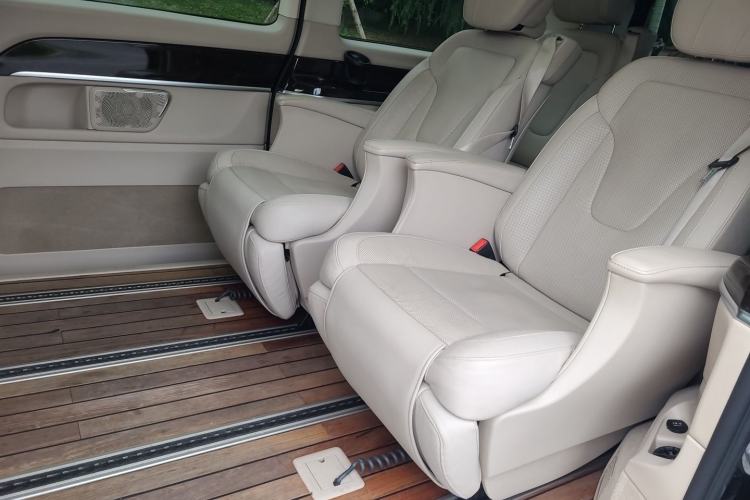 Used Mercedes-Benz V-Class 2018 V 260 Prestige Edition China V Left Rear Seat