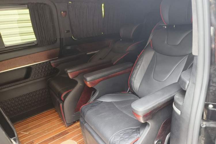 Used Mercedes-Benz V-Class 2018 V 260 L Prestige Extended Version China V Left Rear Seat