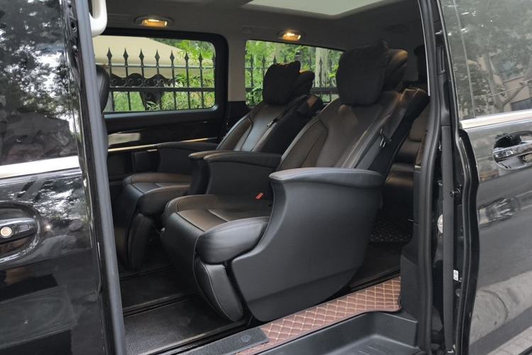 Used Mercedes-Benz V-Class 2018 V 260 L Prestige Extended Version China VI Left Rear Seat