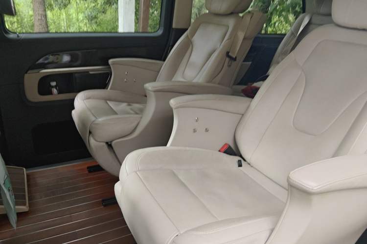 Used Mercedes-Benz V-Class 2018 V 260 L Prestige Extended Version China VI Left Rear Seat