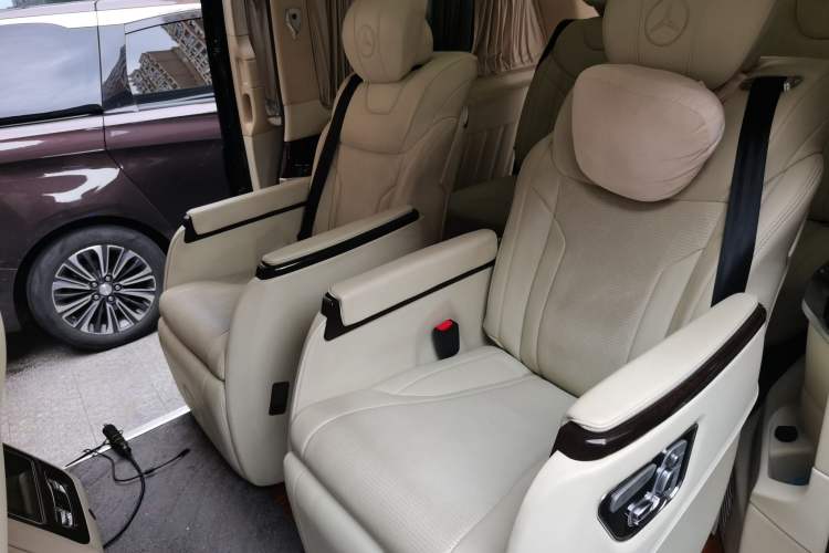 Used Mercedes-Benz V-Class 2018 V 260 L Prestige Extended Version China V Left Rear Seat