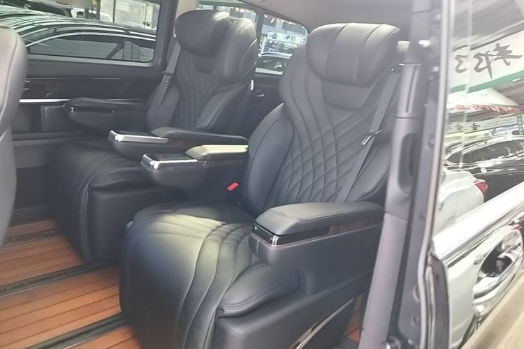 Used Mercedes-Benz V-Class 2018 V 260 L Prestige Extended Version China VI Left Rear Seat