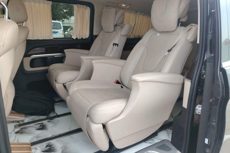 Used Mercedes-Benz V-Class 2018 V 260 L Prestige Extended Version China VI Left Rear Seat