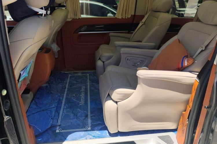 Used Mercedes-Benz V-Class 2018 V 260 L Prestige Extended Version China VI Left Rear Seat