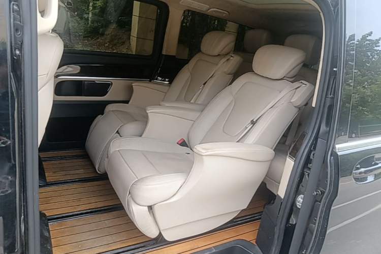 Used Mercedes-Benz V-Class 2018 V 260 L Prestige Extended Version China V Left Rear Seat