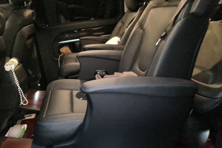 Used Mercedes-Benz V-Class 2018 V 260 Prestige Edition China VI Left Rear Seat