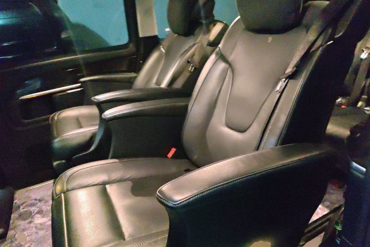 Used Mercedes-Benz V-Class 2018 V 260 L Prestige Extended Version China VI Left Rear Seat