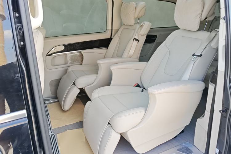 Used Mercedes-Benz V-Class 2018 V 260 L Prestige Extended Version China VI Left Rear Seat