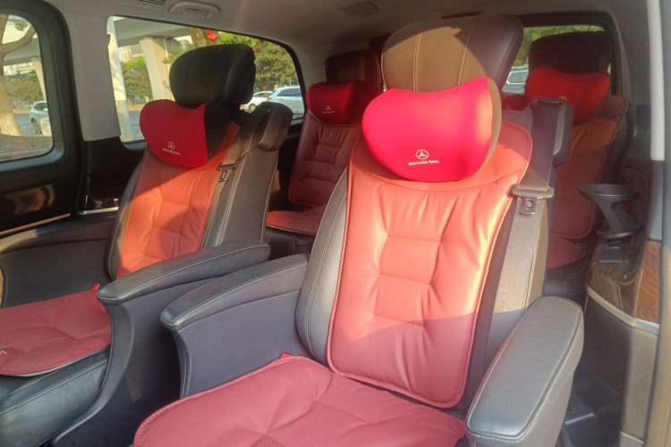 Used Mercedes-Benz V-Class 2018 V 260 Prestige Edition China VI Left Rear Seat