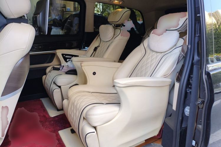 Used Mercedes-Benz V-Class 2018 V 260 Avantgarde Edition China V Left Rear Seat