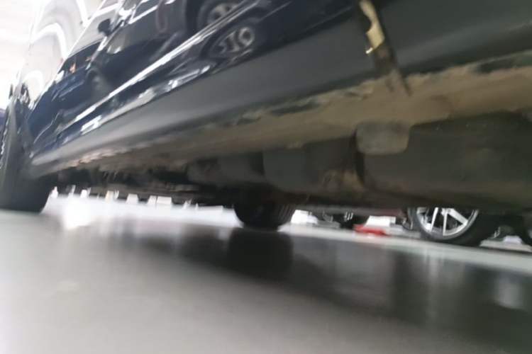 Used Mercedes-Benz V-Class 2018 V 260 L Prestige Extended Version China VI Left Side Sill