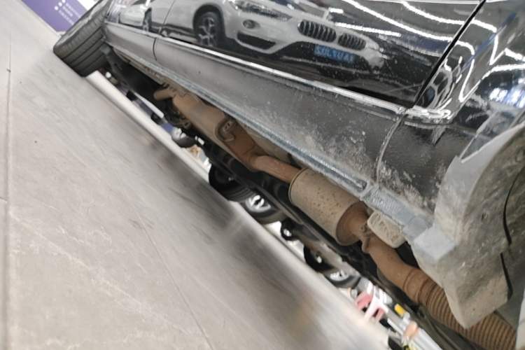 Used Mercedes-Benz V-Class 2018 V 260 Avantgarde Edition China V Left Side Sill