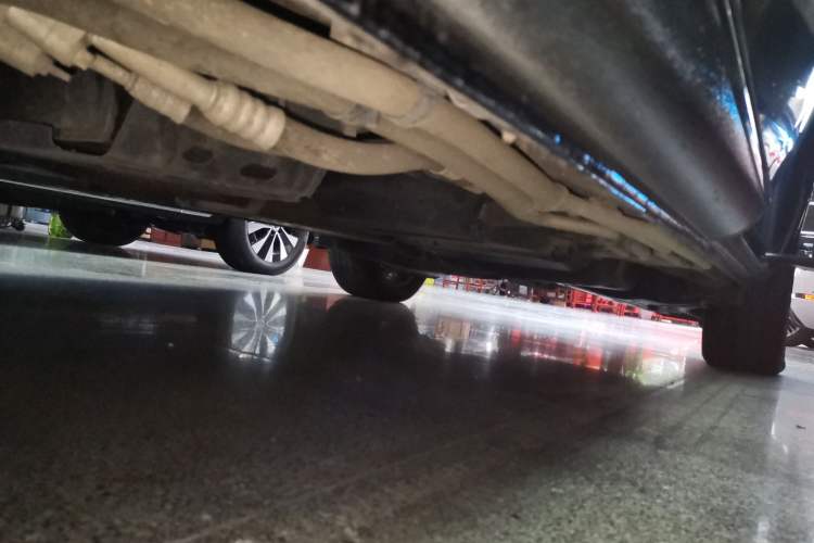 Used Mercedes-Benz V-Class 2018 V 260 Avantgarde Edition China V Left Side Sill