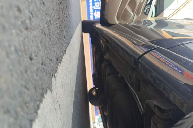 Used Mercedes-Benz V-Class 2018 V 260 L Prestige Extended Version China VI Left Side Sill