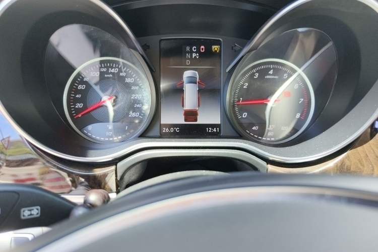 Used Mercedes-Benz V-Class 2018 V 260 L Prestige Extended Version China V Odometer Close Up