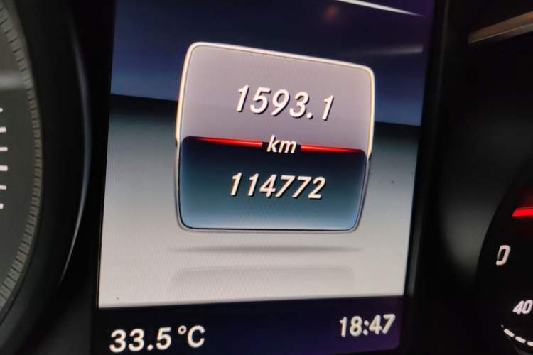 Used Mercedes-Benz V-Class 2018 V 260 L Prestige Extended Version China V Odometer Close Up