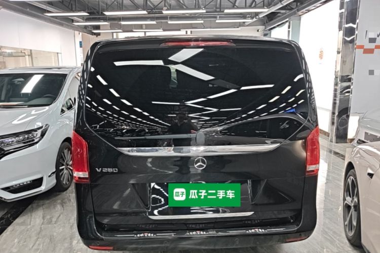 Used Mercedes-Benz V-Class 2018 V 260 Avantgarde Edition China VI Rear