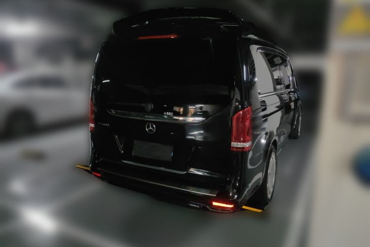Used Mercedes-Benz V-Class  Rear Right 45 Deg