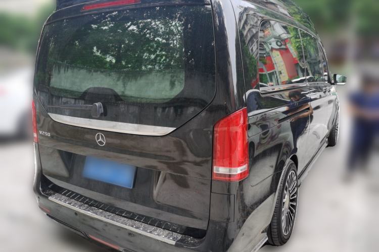 Used Mercedes-Benz V-Class  Rear Right 45 Deg