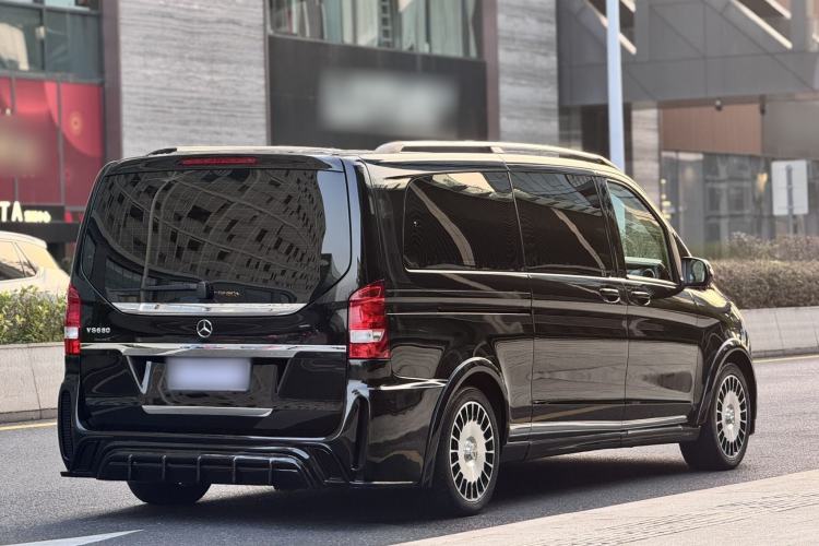 Used Mercedes-Benz V-Class 2018 V250 2.0T Extended Version 5.37 meters Middle East Edition Rear Right 45 Deg