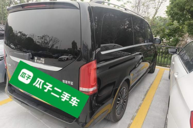 Used Mercedes-Benz V-Class 2018 V 260 Prestige Edition China VI Rear Right 45 Deg