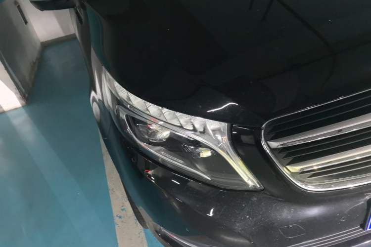 Used Mercedes-Benz V-Class 2018 V 260 Prestige Edition China VI Right Front Headlight