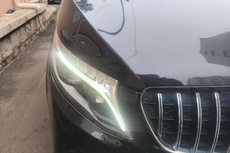 Used Mercedes-Benz V-Class 2018 V 260 L Prestige Extended Version China VI Right Front Headlight