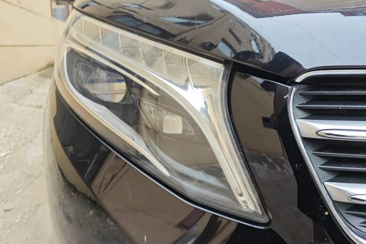 Used Mercedes-Benz V-Class 2018 V 260 L Prestige Extended Version China V Right Front Headlight