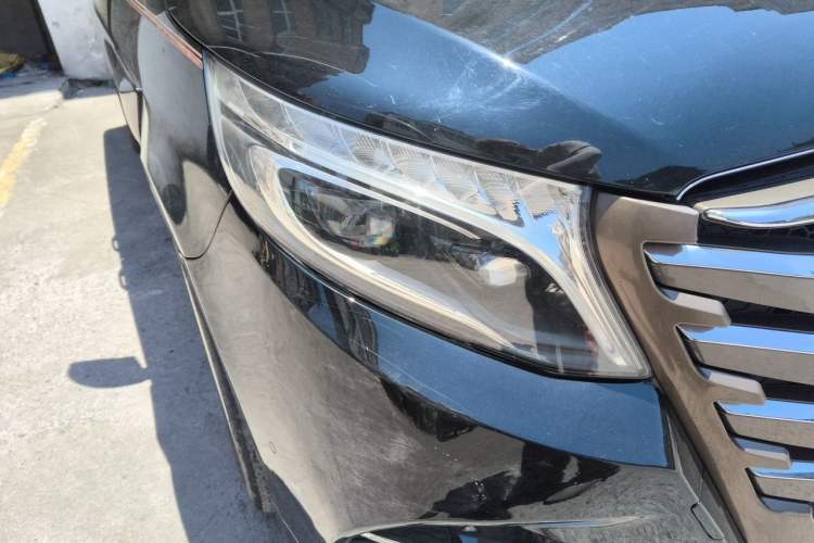 Used Mercedes-Benz V-Class  Right Front Headlight