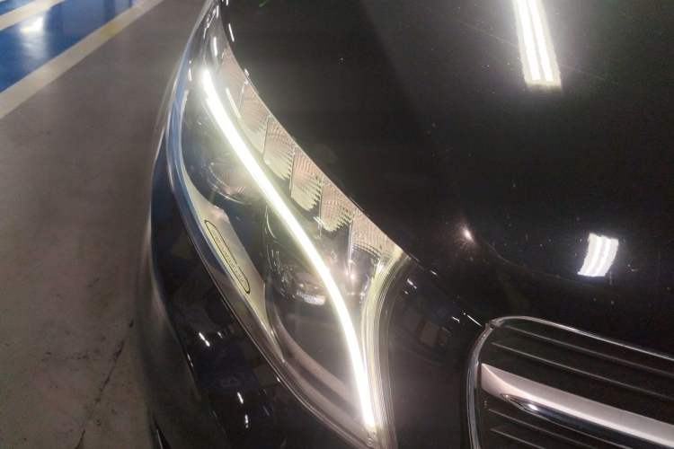 Used Mercedes-Benz V-Class 2018 V 260 Avantgarde Edition China VI Right Front Headlight