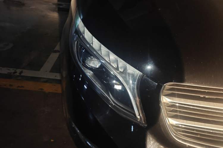Used Mercedes-Benz V-Class 2018 V 260 Prestige Edition China V Right Front Headlight