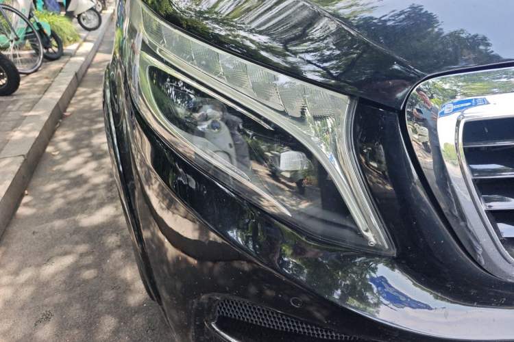 Used Mercedes-Benz V-Class 2018 V 260 Avantgarde Edition China VI Right Front Headlight