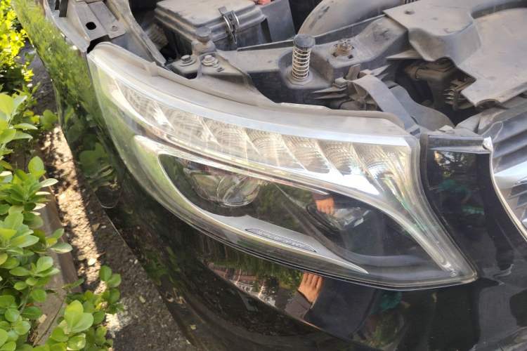Used Mercedes-Benz V-Class 2018 V 260 L Prestige Extended Version China V Right Front Headlight