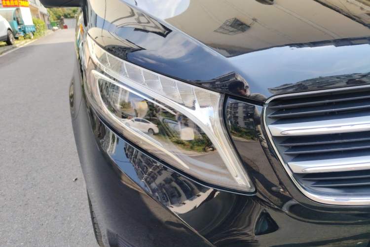 Used Mercedes-Benz V-Class 2018 V 260 Avantgarde Edition China V Right Front Headlight
