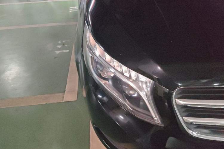 Used Mercedes-Benz V-Class 2018 V 260 L Prestige Extended Version China VI Right Front Headlight