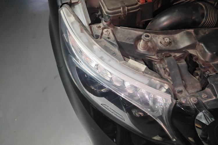 Used Mercedes-Benz V-Class 2018 V 260 Avantgarde Edition China V Right Front Headlight