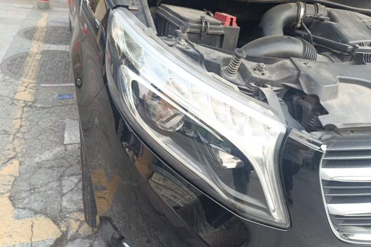 Used Mercedes-Benz V-Class 2018 V 260 Prestige Edition China VI Right Front Headlight