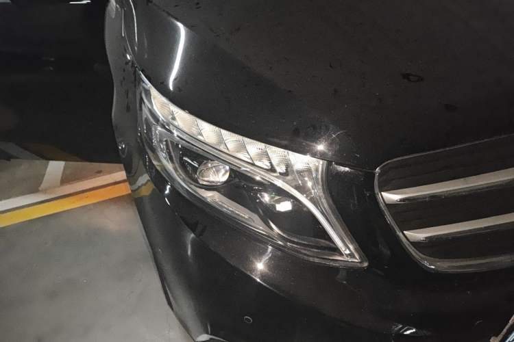Used Mercedes-Benz V-Class 2018 V 260 L Prestige Extended Version China VI Right Front Headlight