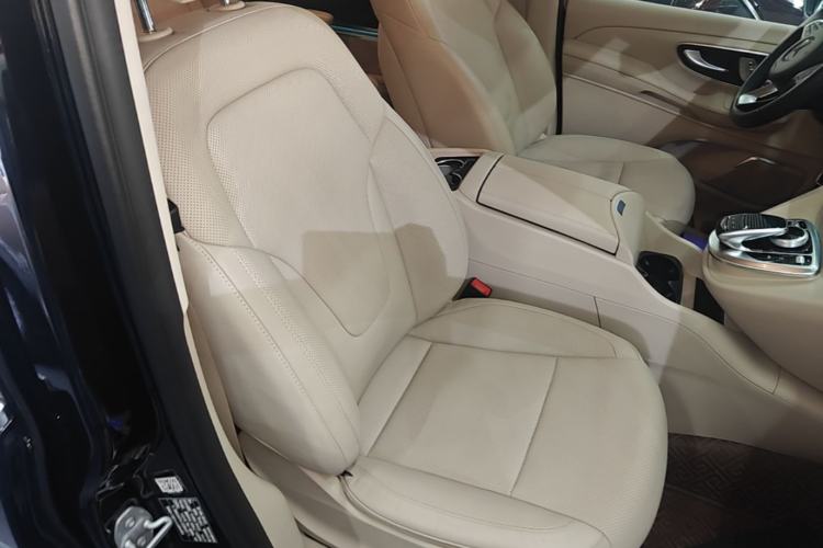 Used Mercedes-Benz V-Class 2018 V 260 L Prestige Extended Version China VI Right Front Seat