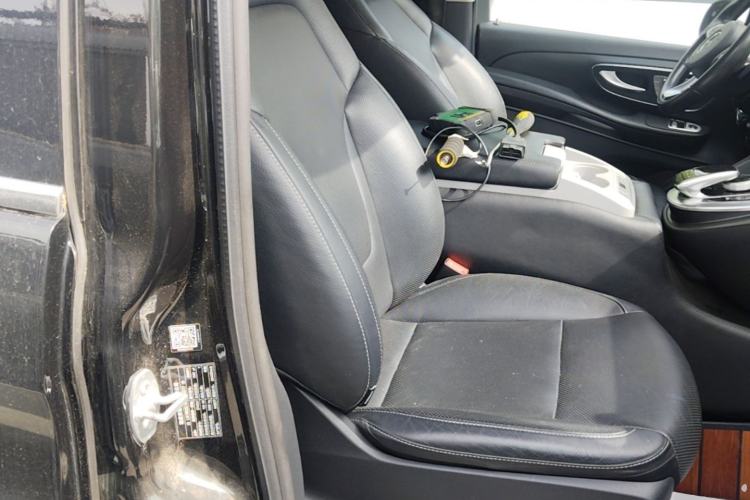 Used Mercedes-Benz V-Class 2018 V 260 Avantgarde Edition China V Right Front Seat
