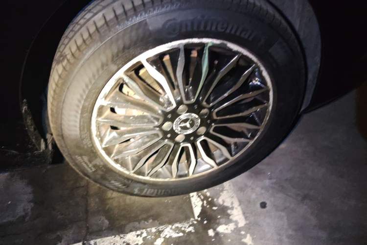Used Mercedes-Benz V-Class 2018 V 260 Prestige Edition China VI Right Front Wheel Hub