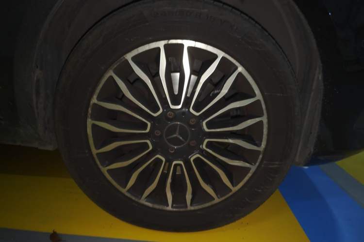 Used Mercedes-Benz V-Class 2018 V 260 Avantgarde Edition China V Right Front Wheel Hub
