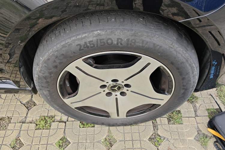 Used Mercedes-Benz V-Class 2018 V 260 L Prestige Extended Version China V Right Front Wheel Hub