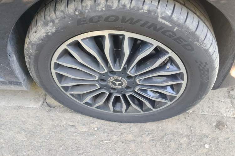 Used Mercedes-Benz V-Class 2018 V 260 L Prestige Extended Version China VI Right Front Wheel Hub