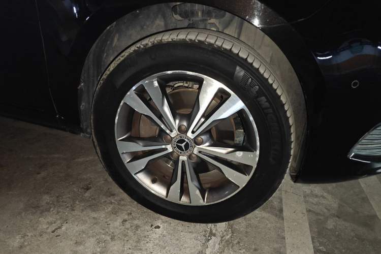 Used Mercedes-Benz V-Class 2018 V 260 Avantgarde Edition China V Right Front Wheel Hub