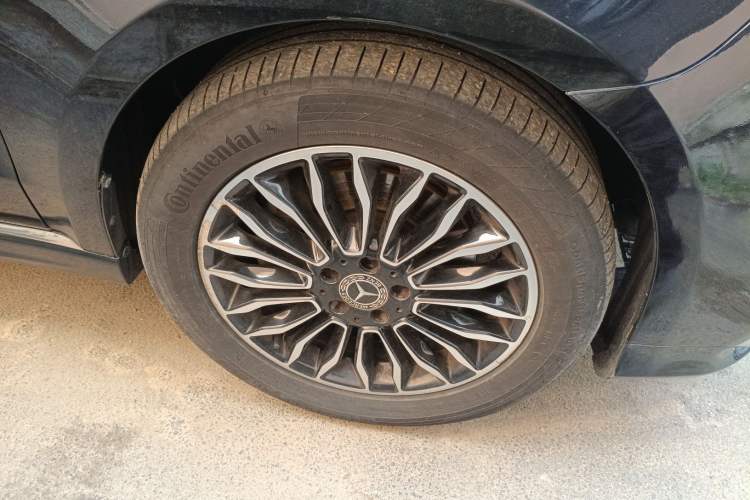 Used Mercedes-Benz V-Class 2018 V 260 L Prestige Extended Version China VI Right Front Wheel Hub