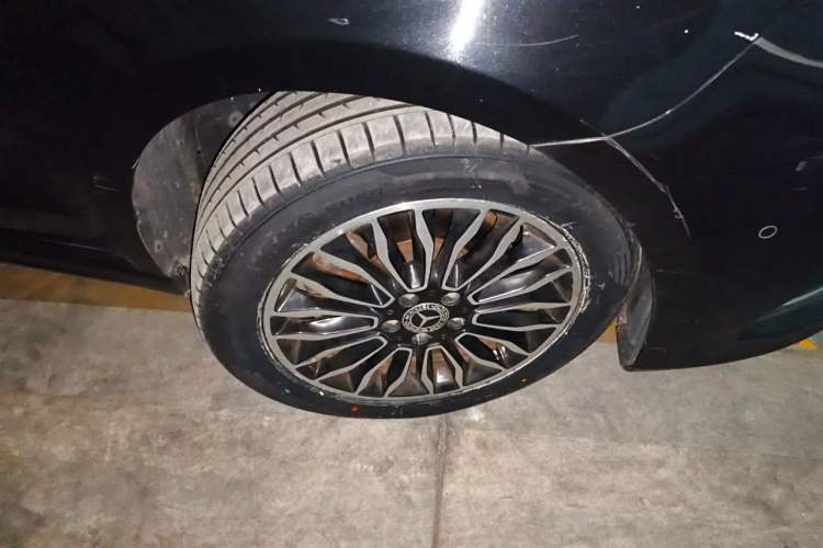 Used Mercedes-Benz V-Class 2018 V 260 Prestige Edition China V Right Front Wheel Hub