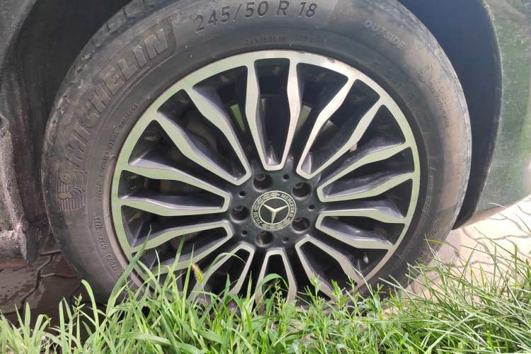 Used Mercedes-Benz V-Class 2018 V 260 L Prestige Extended Version China V Right Front Wheel Hub